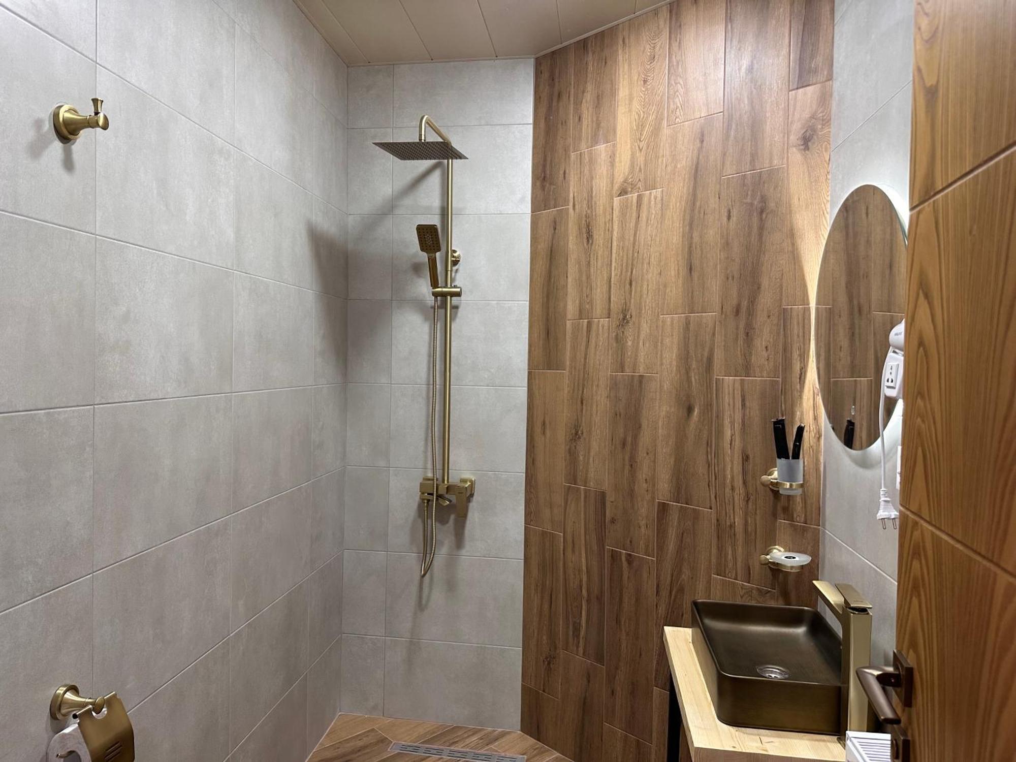 Hotel Mountime Kazbegi Екстер'єр фото