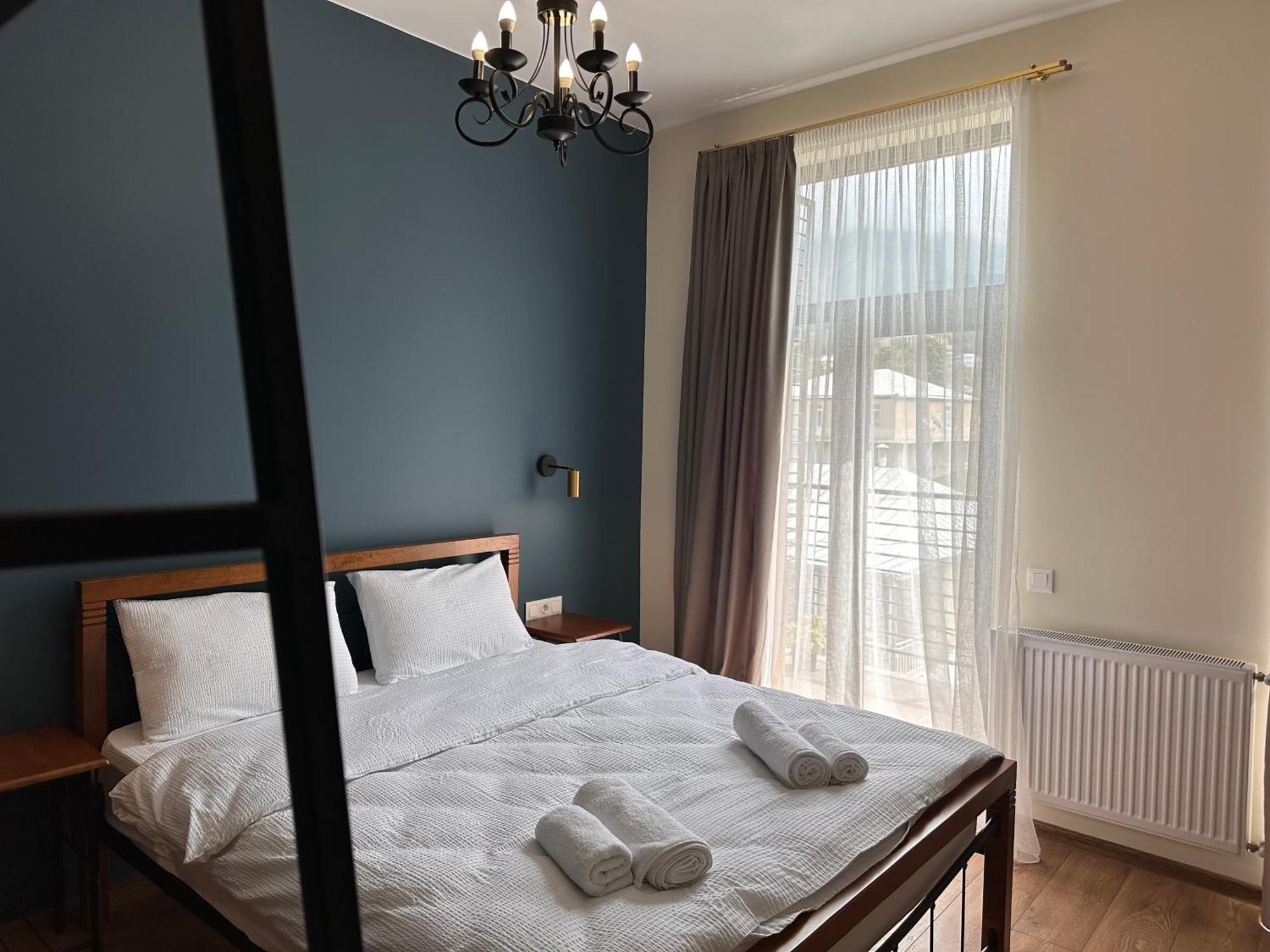 Hotel Mountime Kazbegi Екстер'єр фото