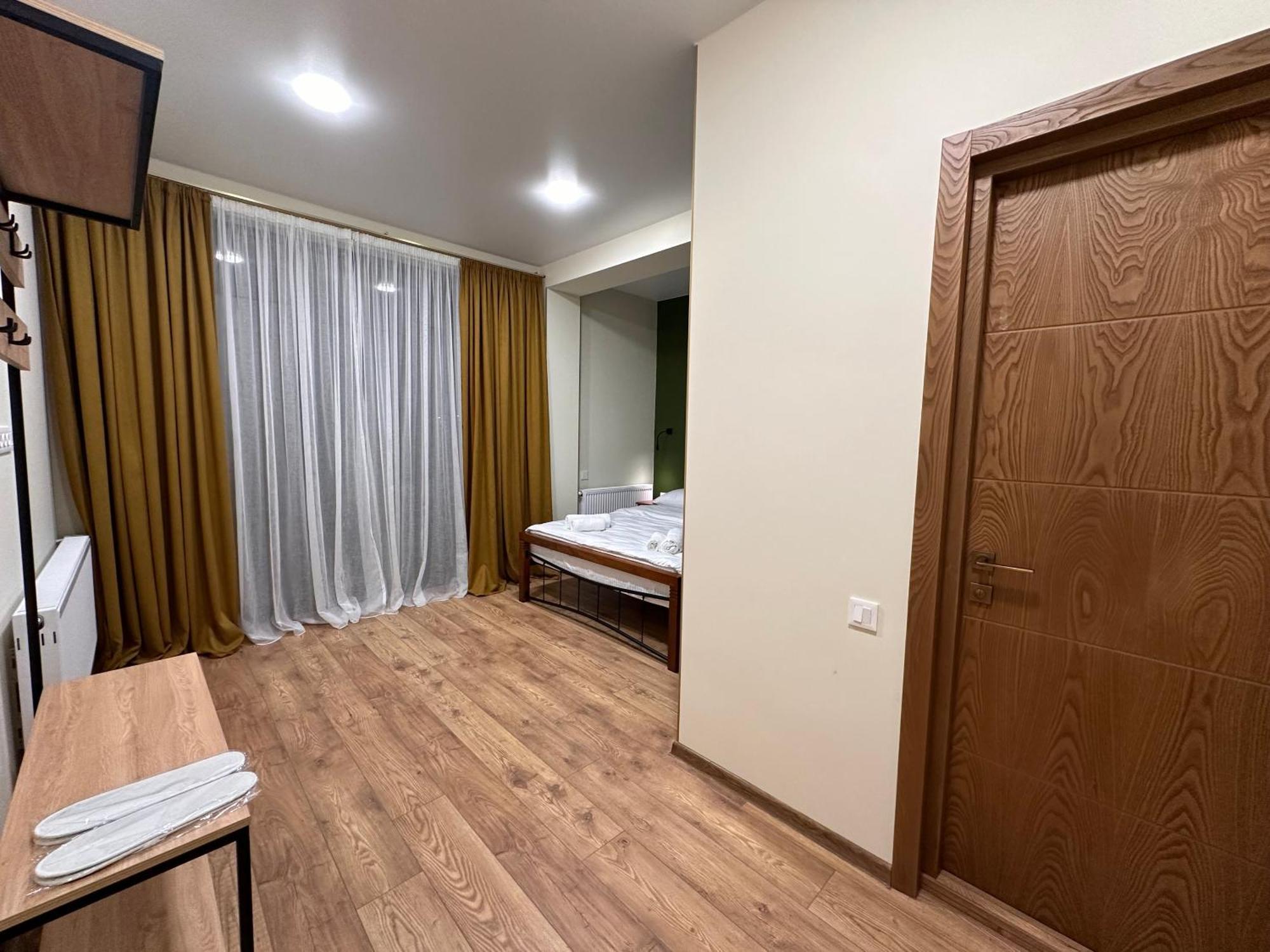 Hotel Mountime Kazbegi Екстер'єр фото