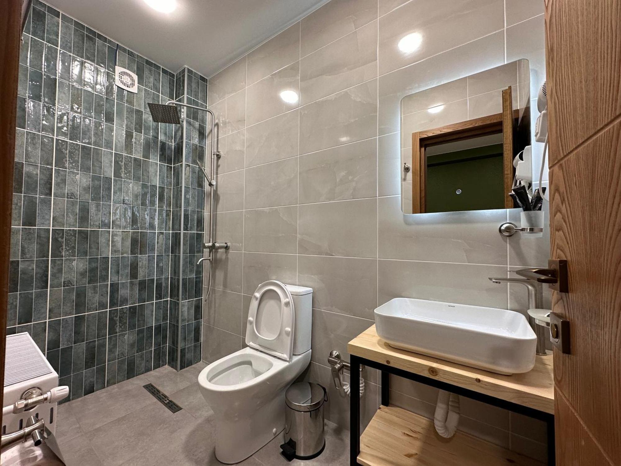 Hotel Mountime Kazbegi Екстер'єр фото
